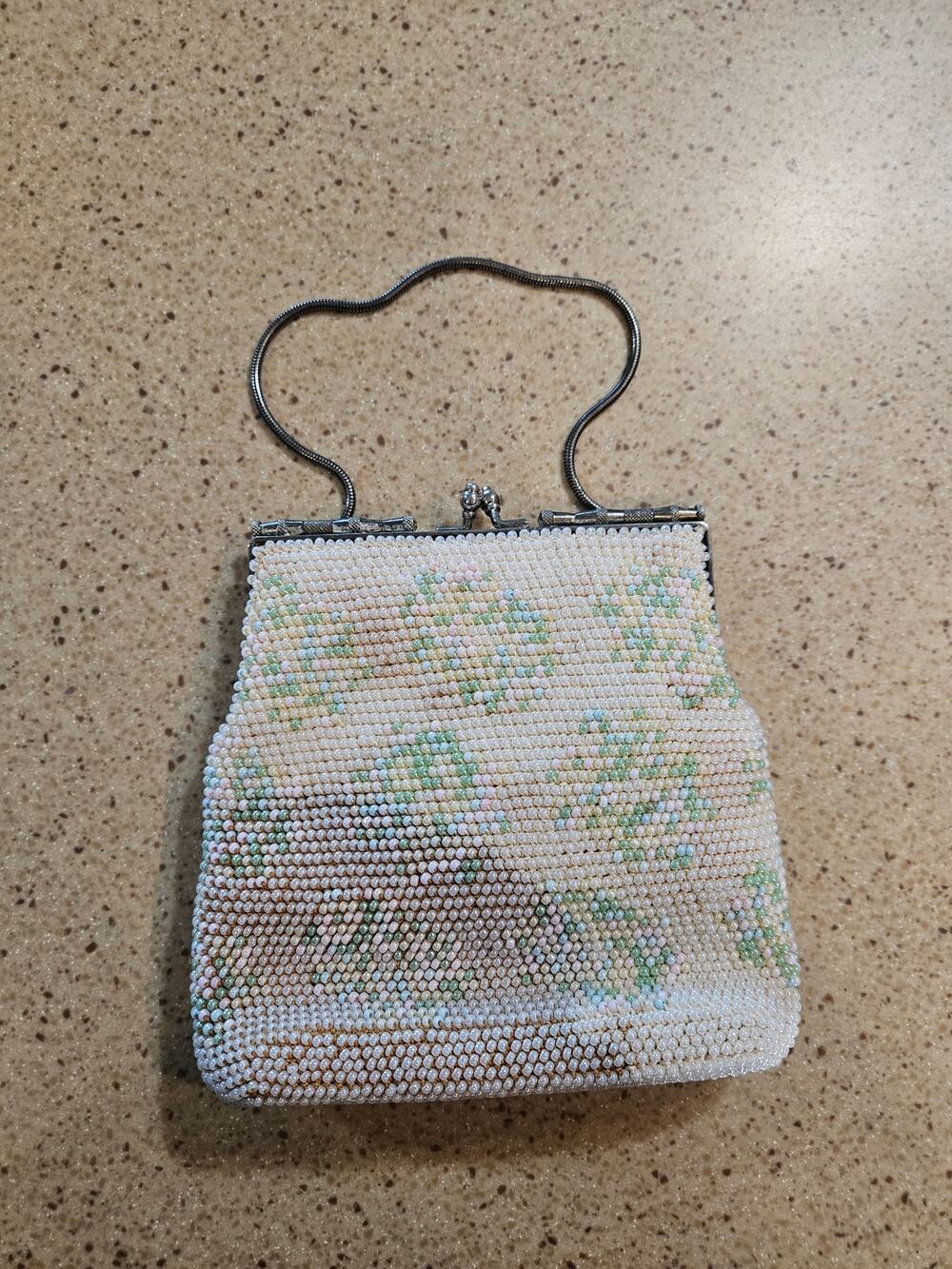 Vintage 1950s Beaded Floral Purse Evening Bag Kiss Lock